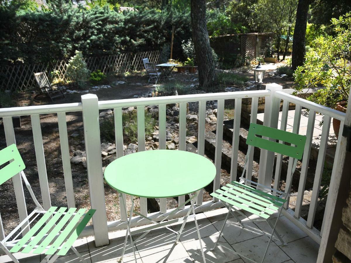 Les Chambres D'Adeline - B&B Murs  ภายนอก รูปภาพ