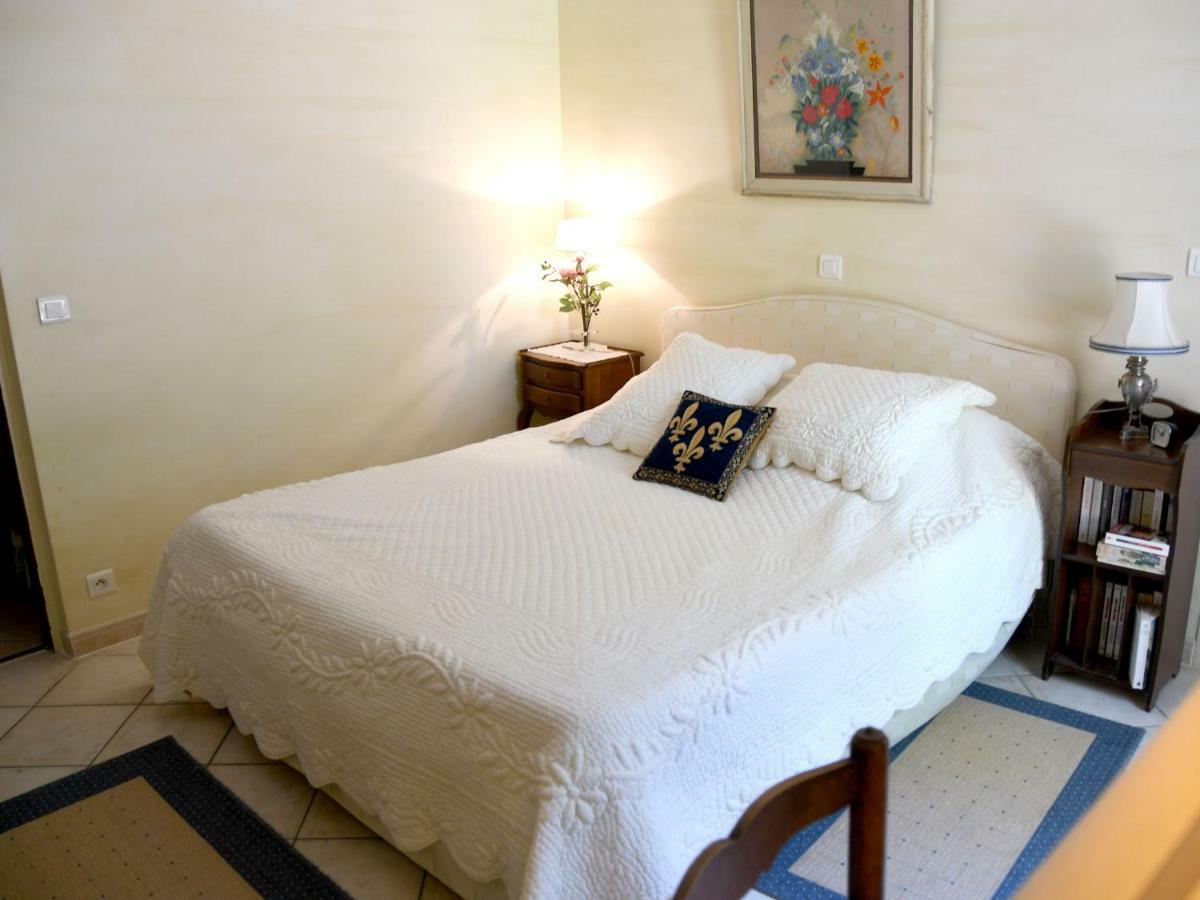 Les Chambres D'Adeline - B&B Murs  ภายนอก รูปภาพ