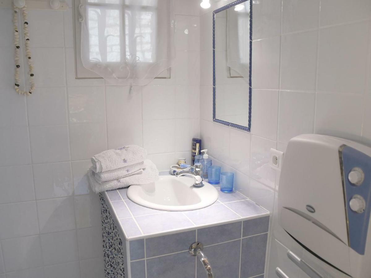 Les Chambres D'Adeline - B&B Murs  ภายนอก รูปภาพ